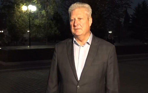 Подарок от Тюмени: краснодонская молодёжь получила новый микроавтобус