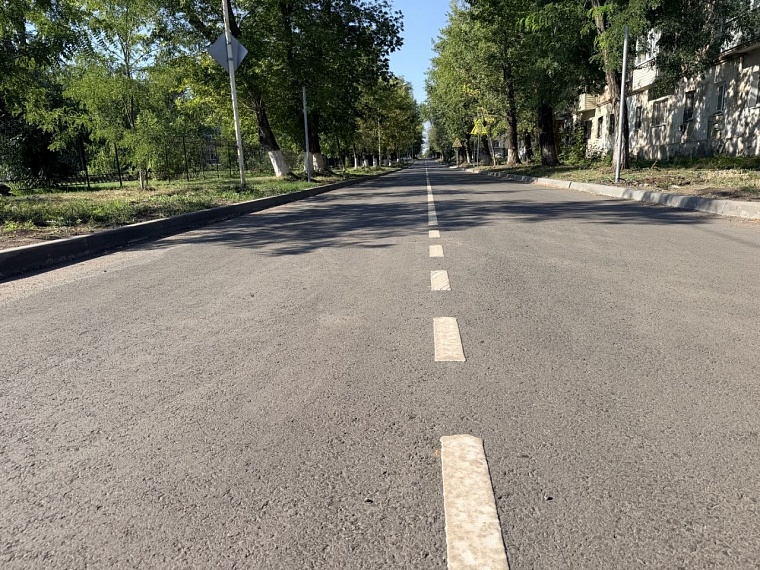 В Молодогвардейске на улице Коцюбинского нанесена горизонтальная дорожная разметка